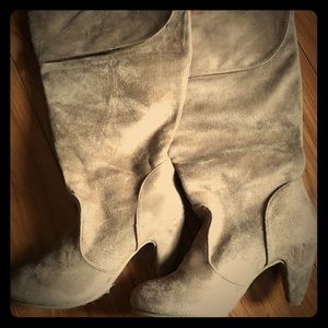 Rue21 faux suede wide width boots size6/7